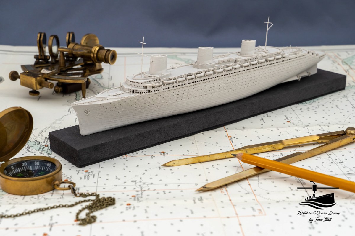 SS Normandie – 3D model render